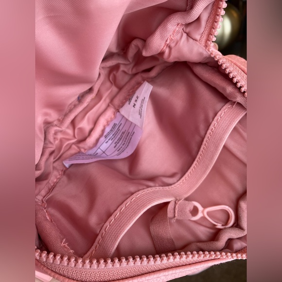 Pink Reebok Fanny Pack / Pouch Hazel Fannypack - Picture 6 of 10